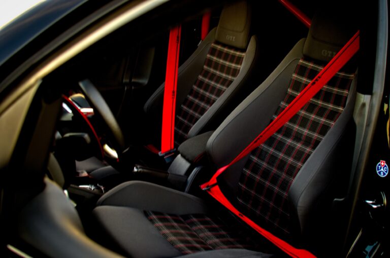VW GOLF V GTI - fotka 7