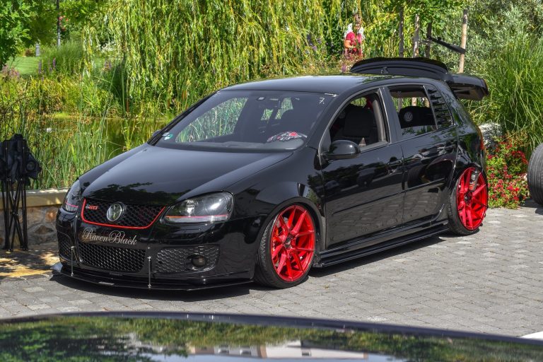 VW GOLF V GTI - fotka 24