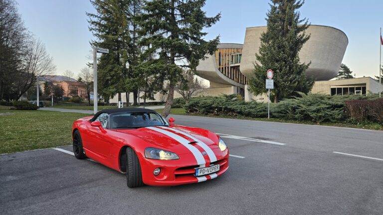 Dodge Viper SRT10 - fotka 1