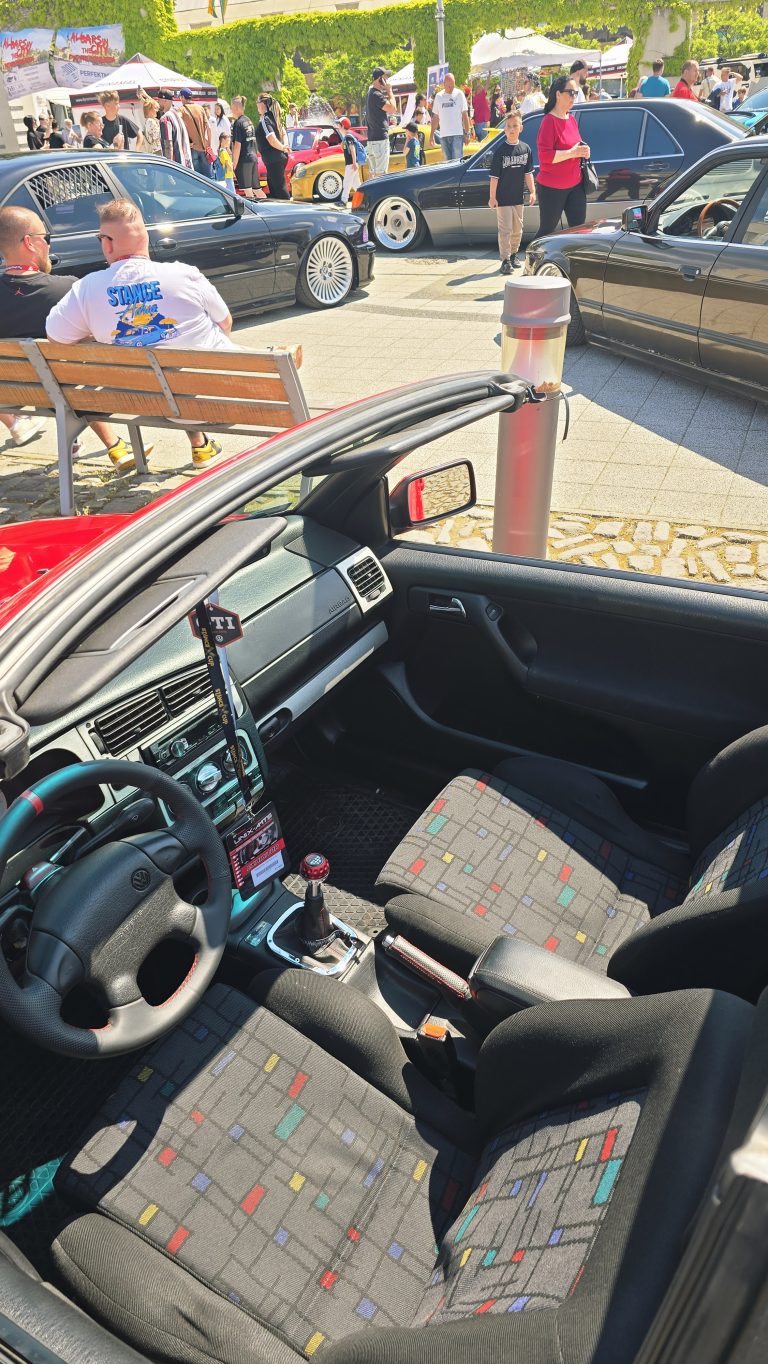 Volkswagen Golf MK3 Cabrio-GTI Tribute - fotka 13