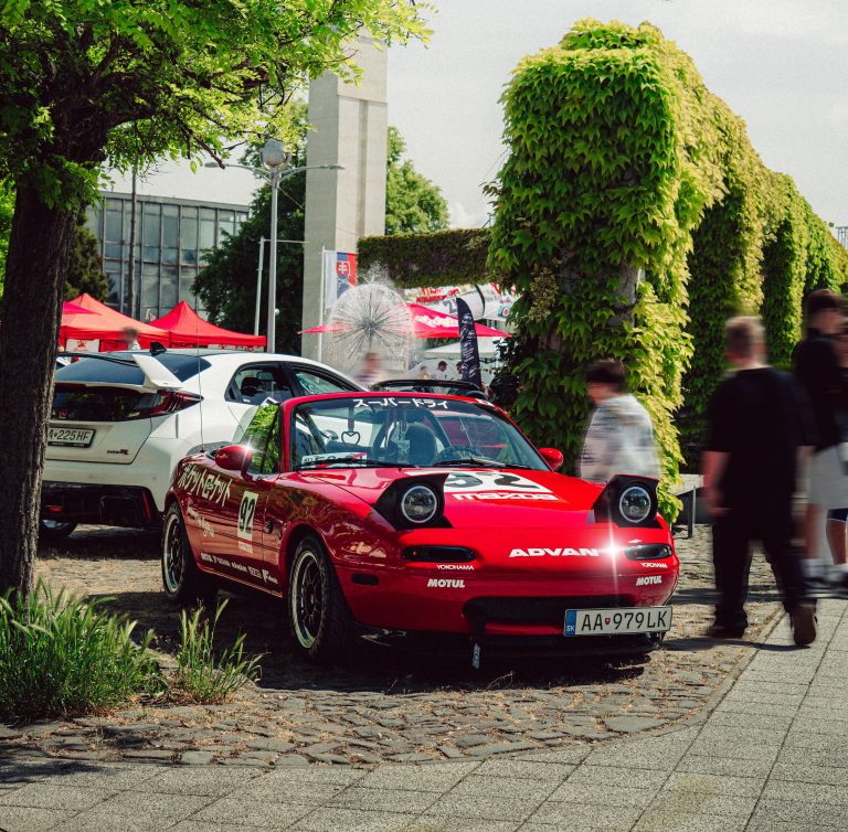 Mazda Miata MX-5 NA - fotka 2