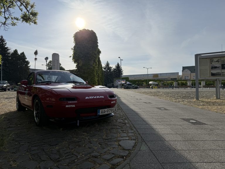 Mazda Miata MX-5 NA - fotka 8