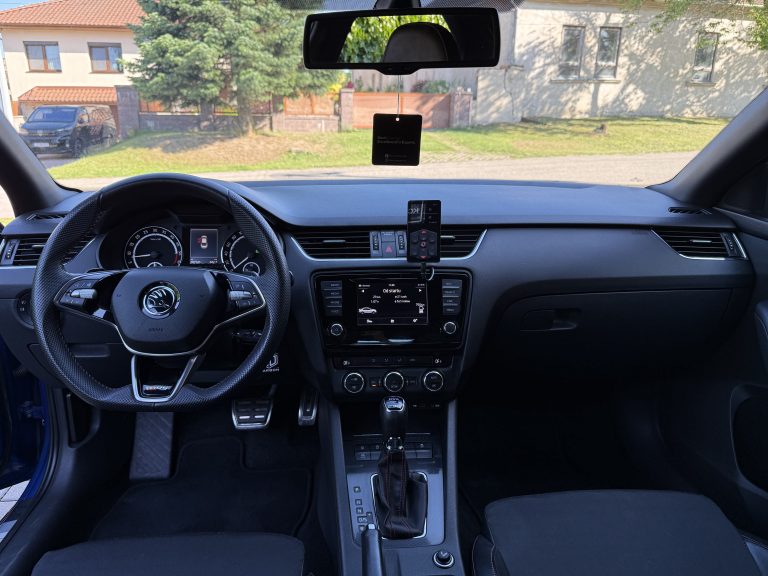 Škoda Octavia 3 VRS - fotka 11