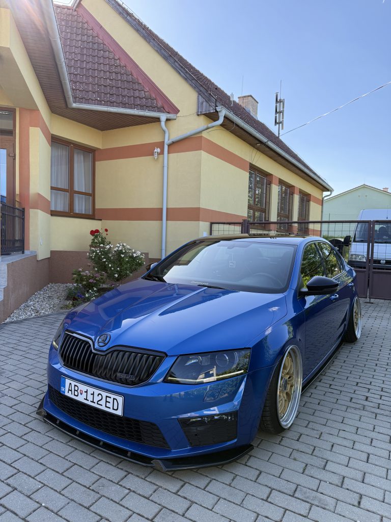 Škoda Octavia 3 VRS - fotka 4