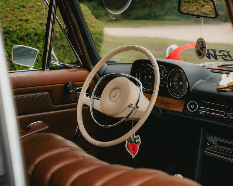 Mercedes W115 - fotka 7