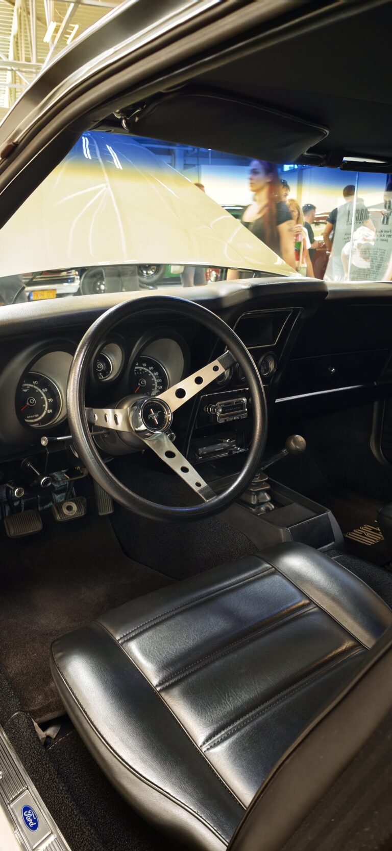 Ford Mustang mach1 - fotka 5
