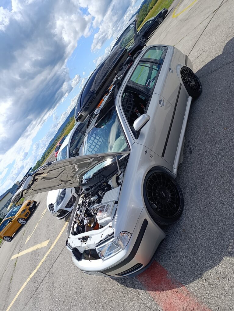 Škoda Octavia combi - fotka 2