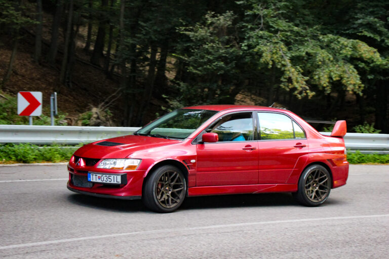 Mitsubishi Lancer Evolution 8 - fotka 11