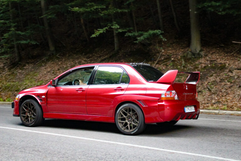 Mitsubishi Lancer Evolution 8 - fotka 12